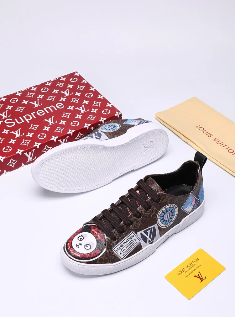 Factory price: 360💰【LV】Animal series limited edition low-top sports shoes for men, L classic print, new autumn and winter style, original replica, 1:1 Counter quality, the fabric is Italian 🇮🇹 imported cowhide ➕🇮🇹 pure sheepskin lining ➕ original outsole, 🔍🔍 high quality, you can go in and out of the counter at will, welcome to compare, the outsole line will never be unglued, all sellers are welcome to sell in the picture above, can be shipped in one piece, code number: 38-44 (45 codes can be customized)
